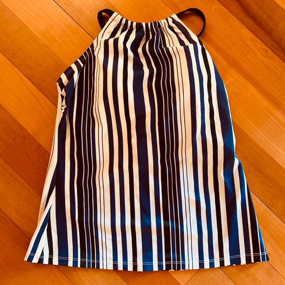 Isaac Mizrahi Halter Top and Swim Short Set! - Picture 4 of 7